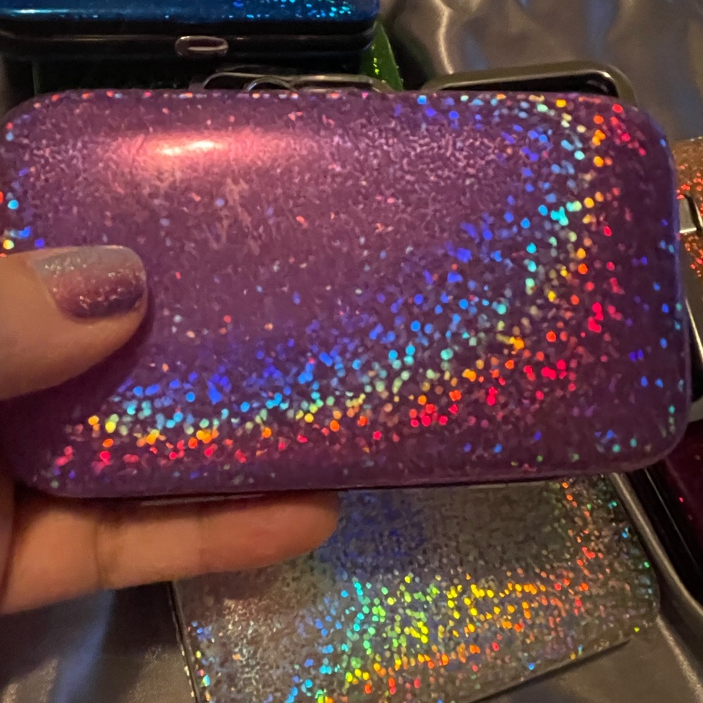 Holographic Manicure Set - Multi-Color - Picture 10 of 12